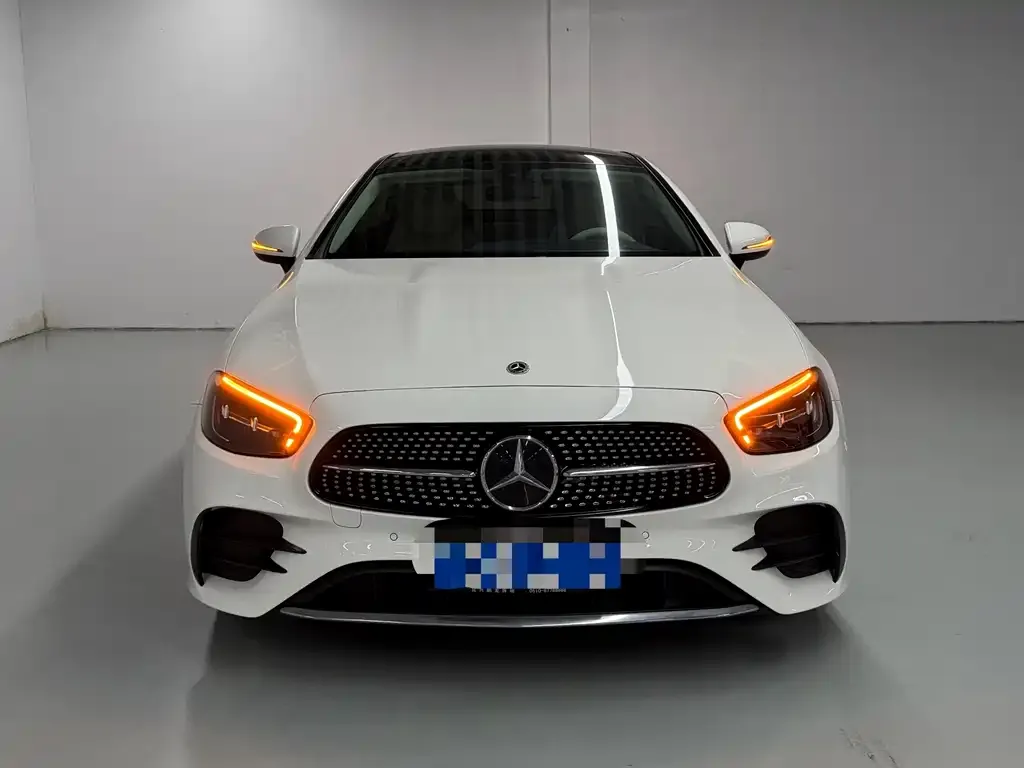 Mercedes-Benz E-Class (Import) — фото 4