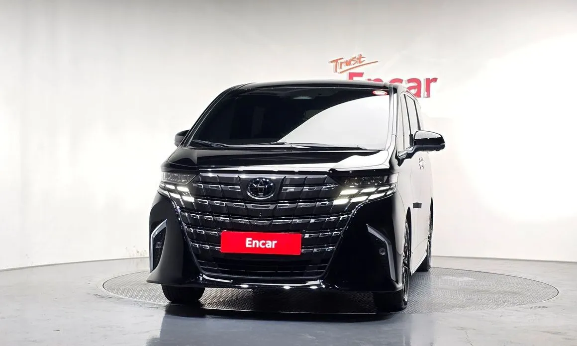 Toyota Alphard — фото 3