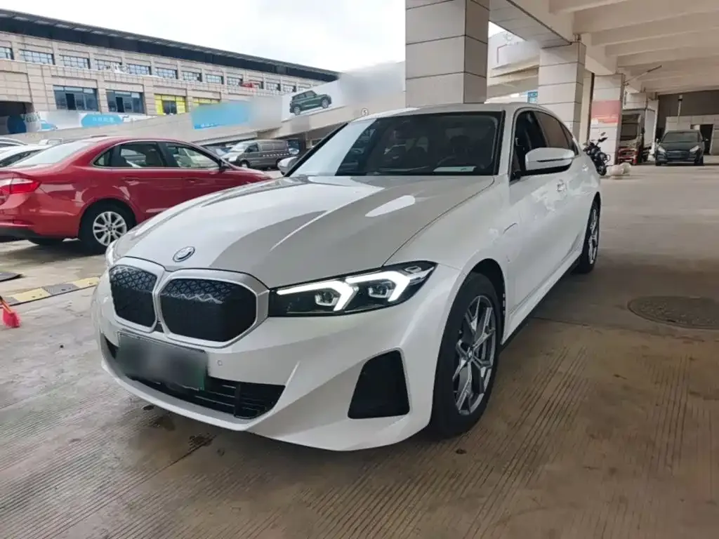 BMW i3 — фото 1
