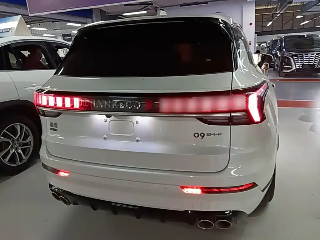 Lynk & Co 09 PHEV — фото 3
