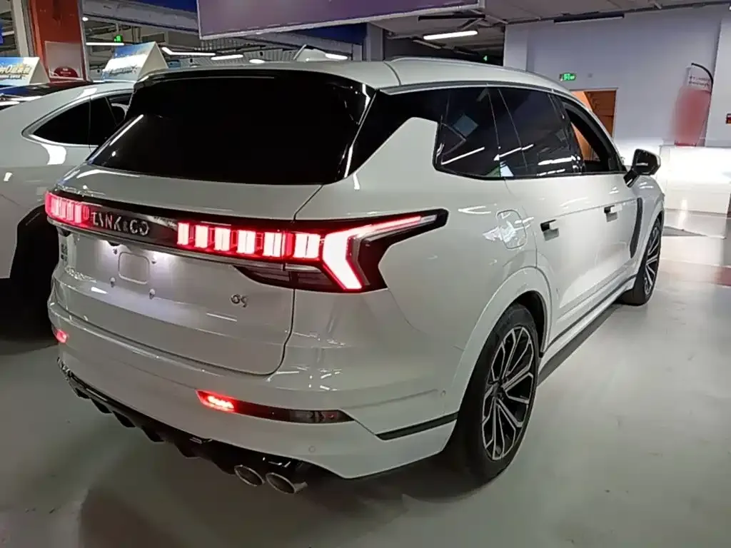 Lynk & Co 09 PHEV — фото 7