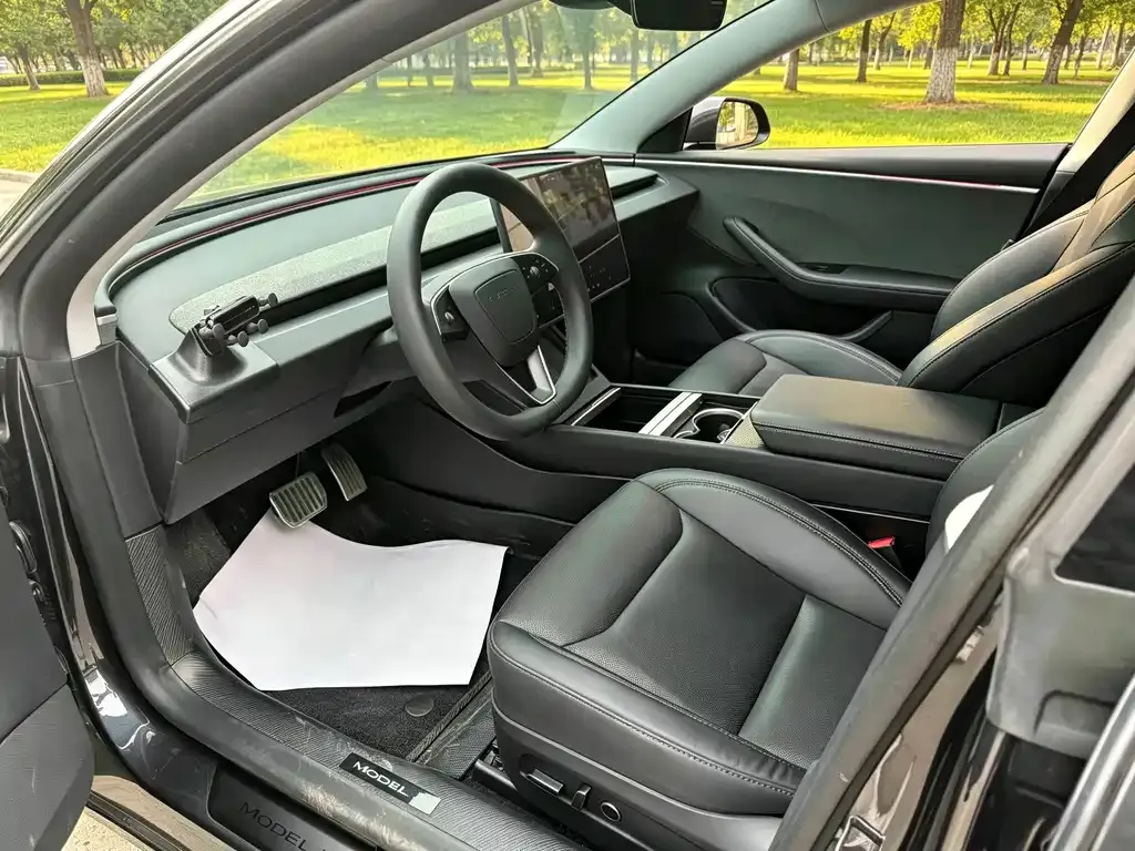 Tesla Model 3 — фото 2