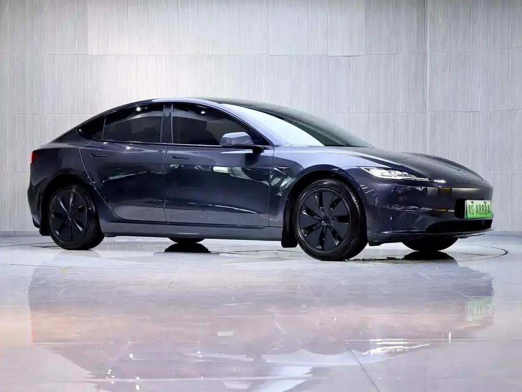 Tesla Model 3 — фото 2