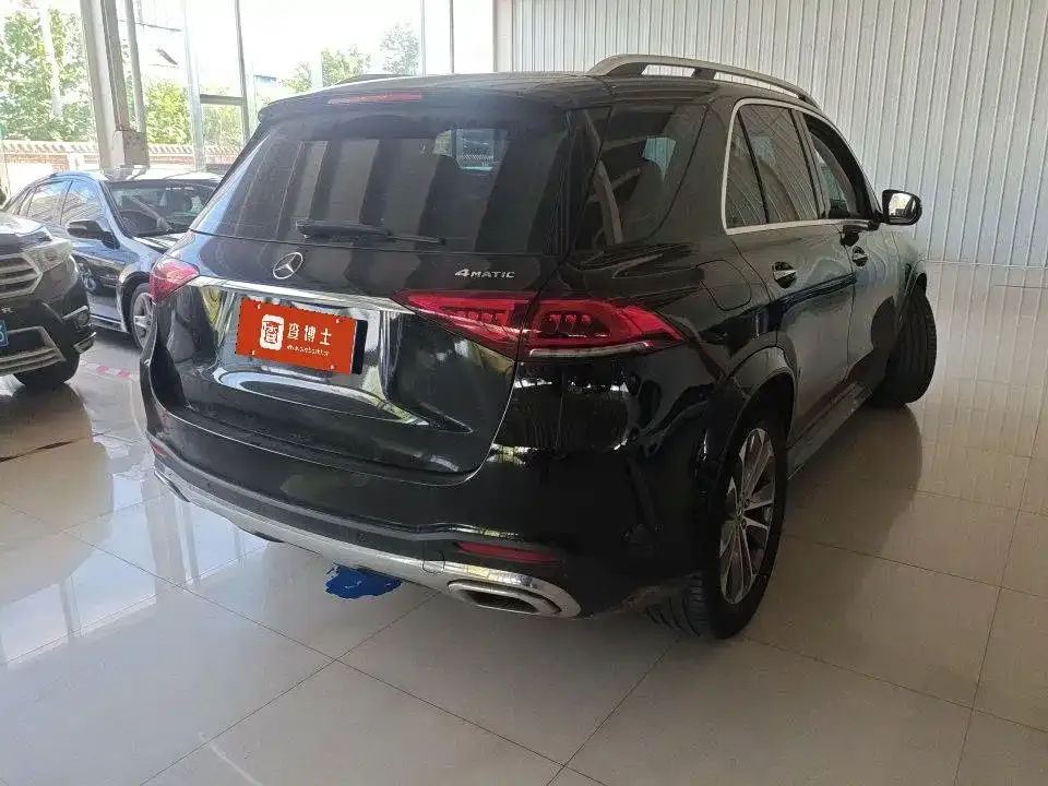 Mercedes-Benz GLE (Import) — фото 9