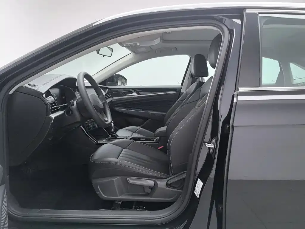 Volkswagen Passat — фото 8