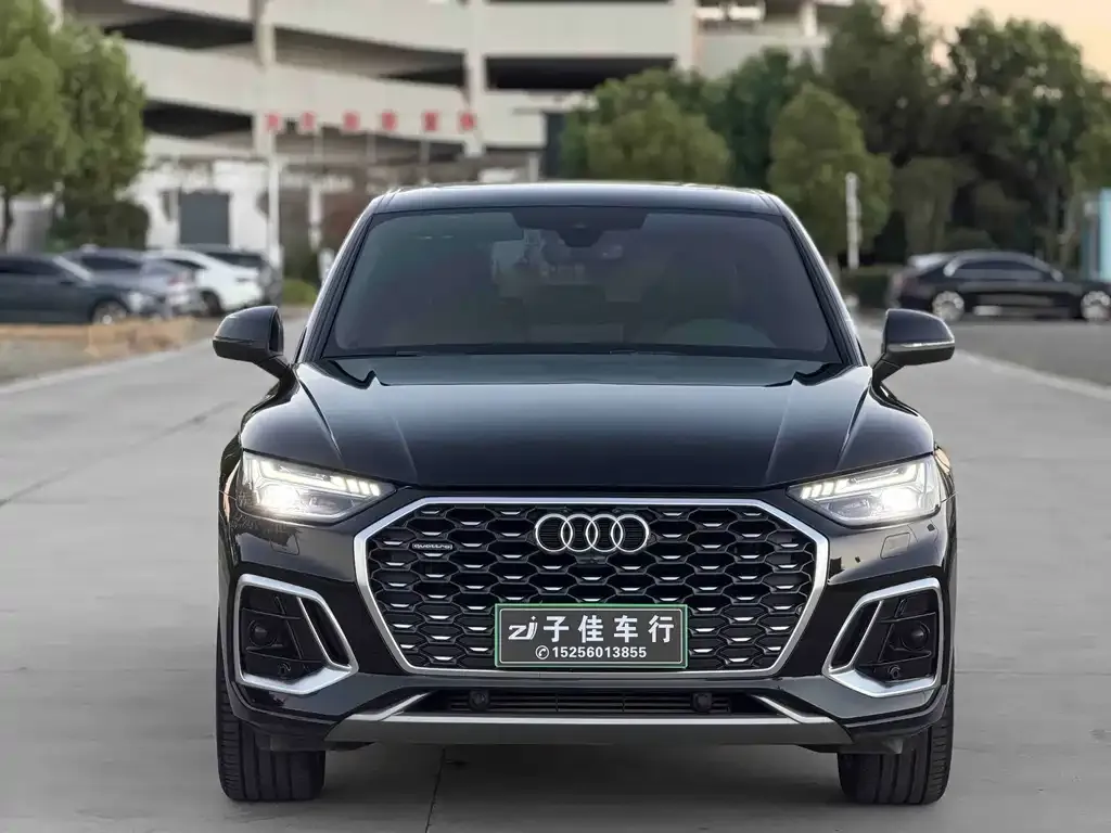 Audi Q5L Sportback — фото 2