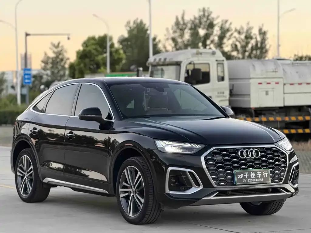 Audi Q5L Sportback — фото 3