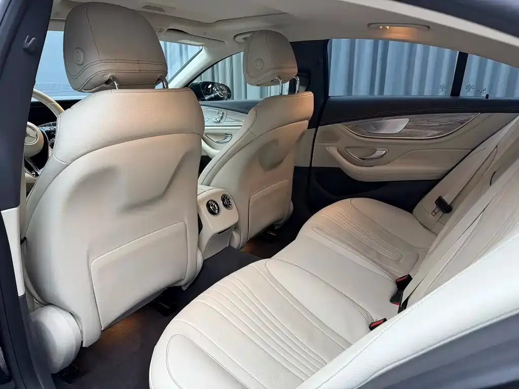 Mercedes-Benz CLS — фото 8