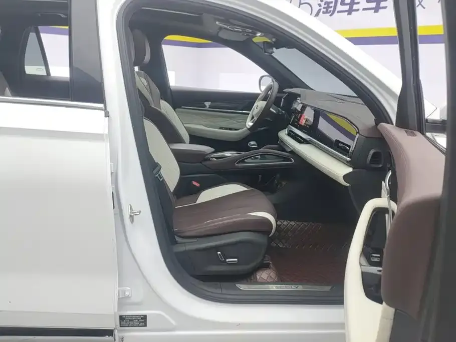 Geely Xingyue L — фото 10