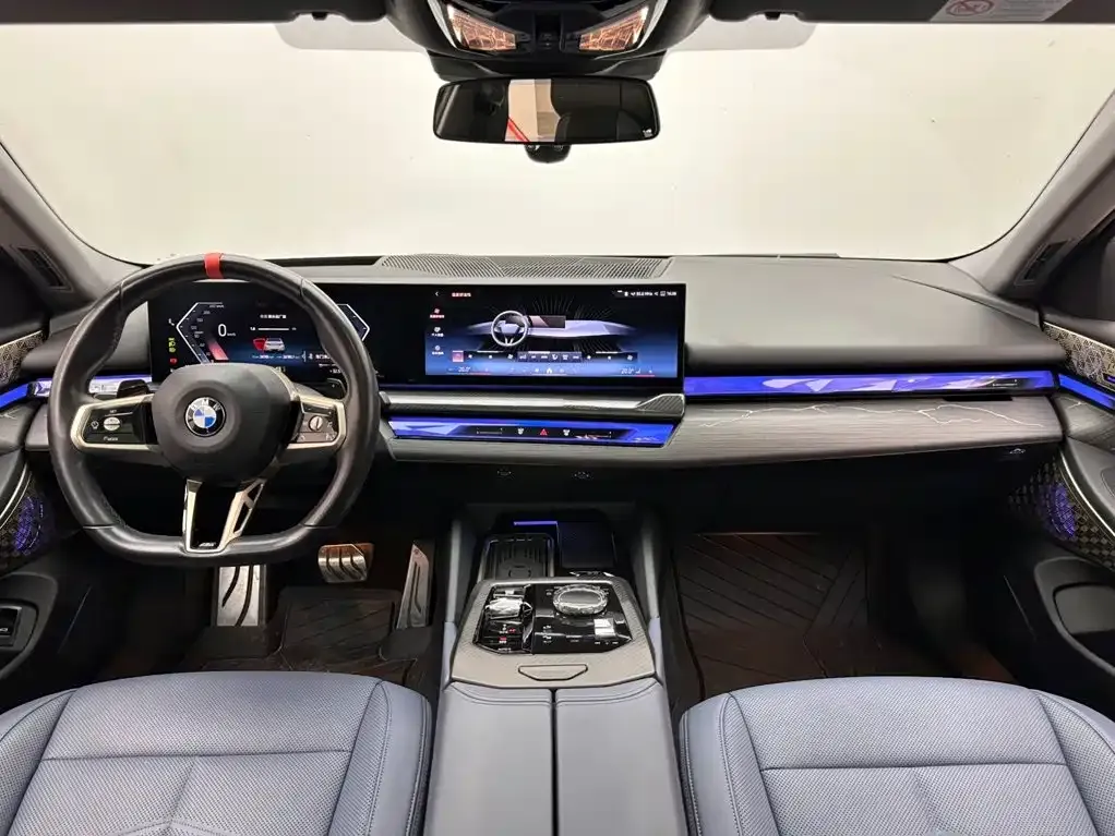 BMW 5 Series — фото 10