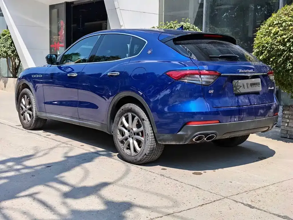 Maserati Levante — фото 6