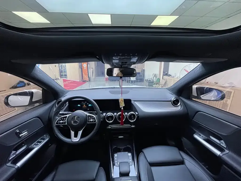 Mercedes-Benz GLA — фото 8