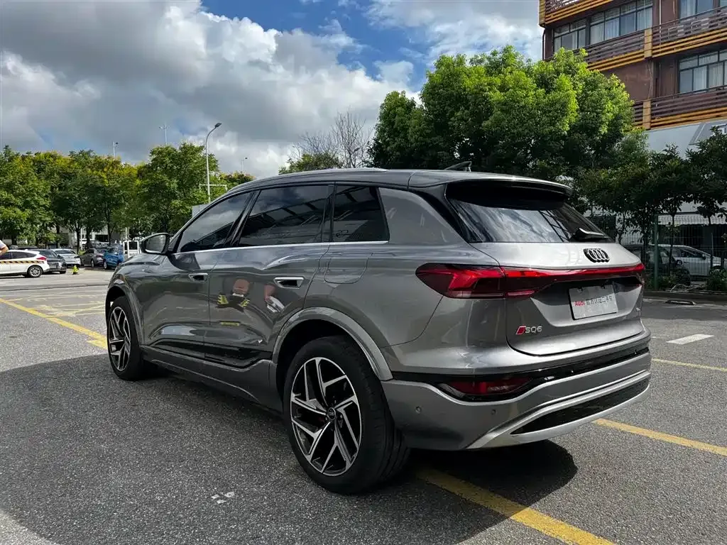 Audi Q6L e-tron — фото 3