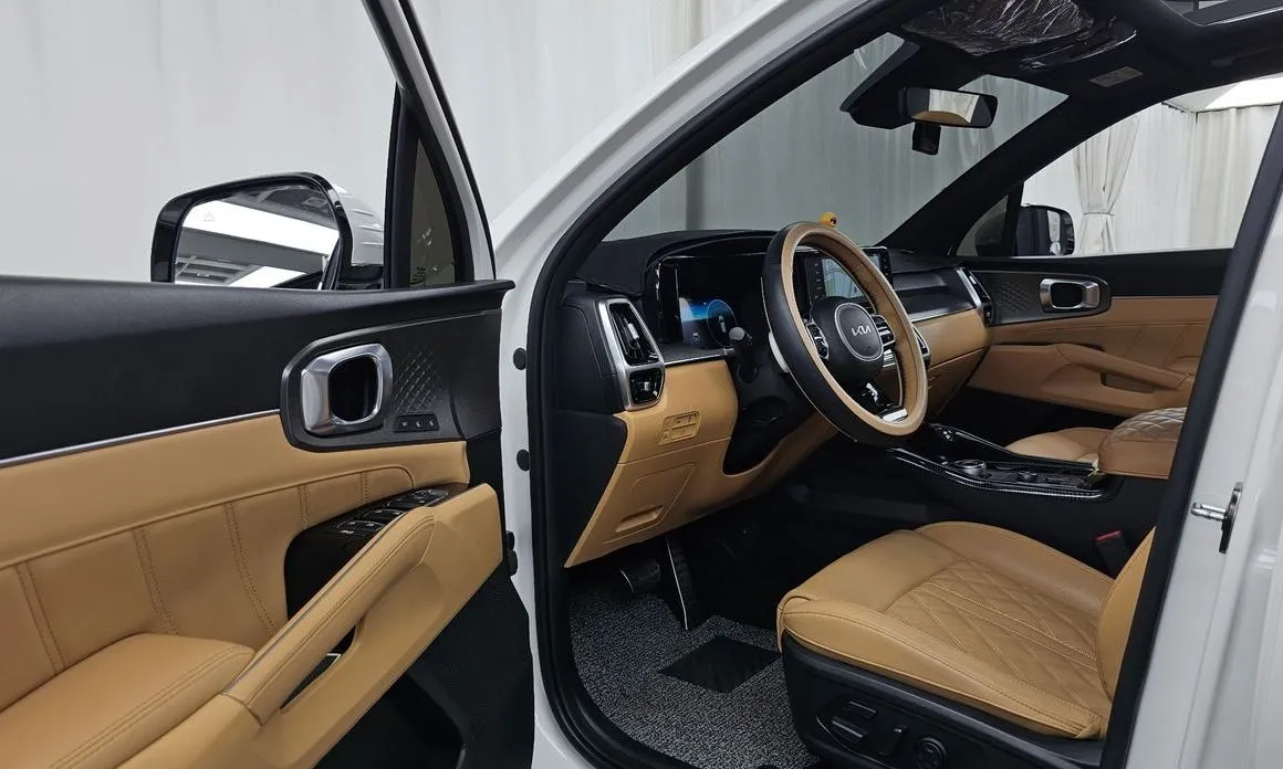 Kia Sorento — фото 9