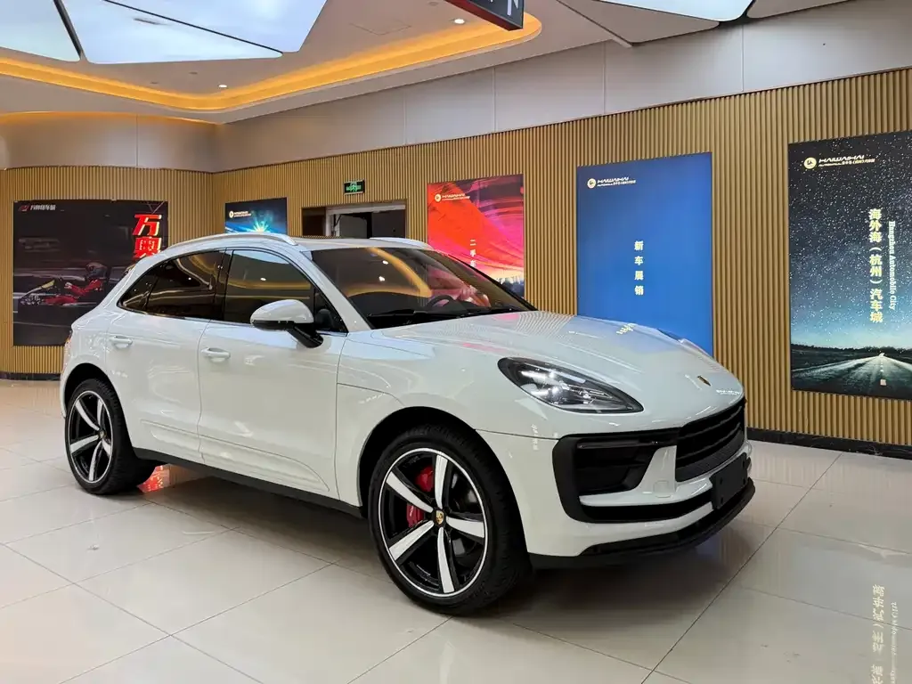 Porsche Macan — фото 1