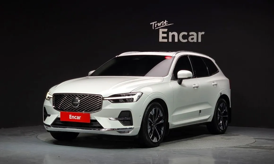 Volvo XC60 — фото 1