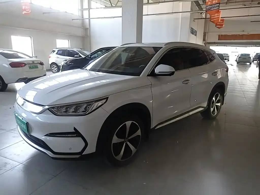 BYD PLUS New Energy — фото 1