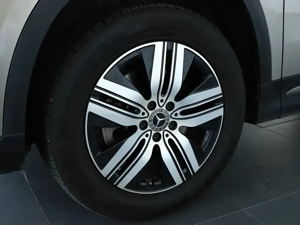 Mercedes-Benz EQA — фото 2