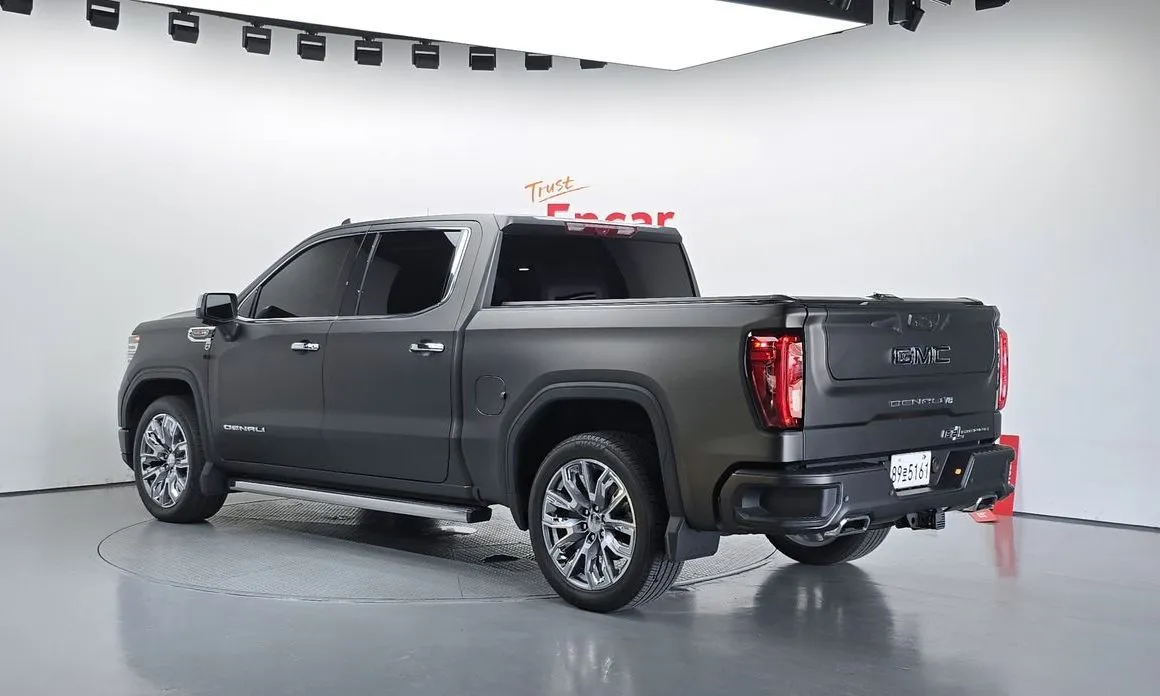 GMC Sierra — фото 3