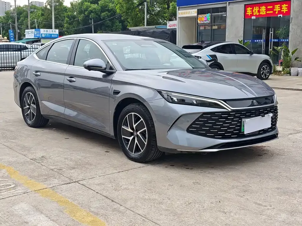 BYD Qin L — фото 6