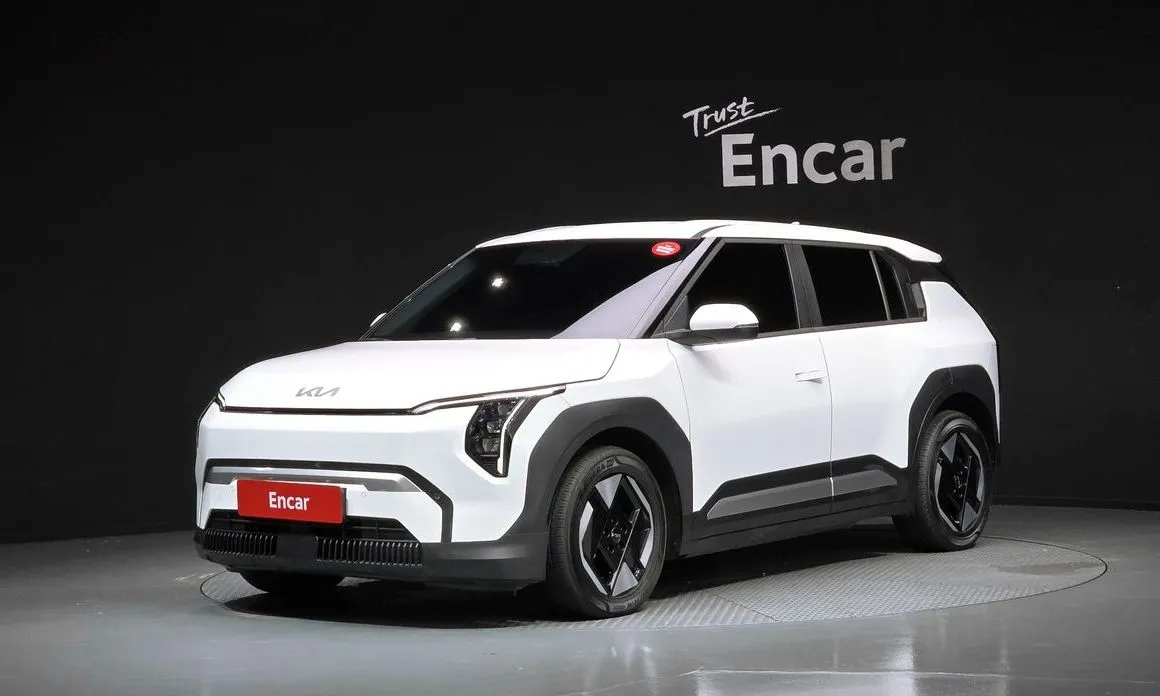 Kia EV3 — фото 1