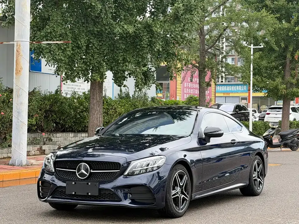 Mercedes-Benz C-Class (Import) — фото 1