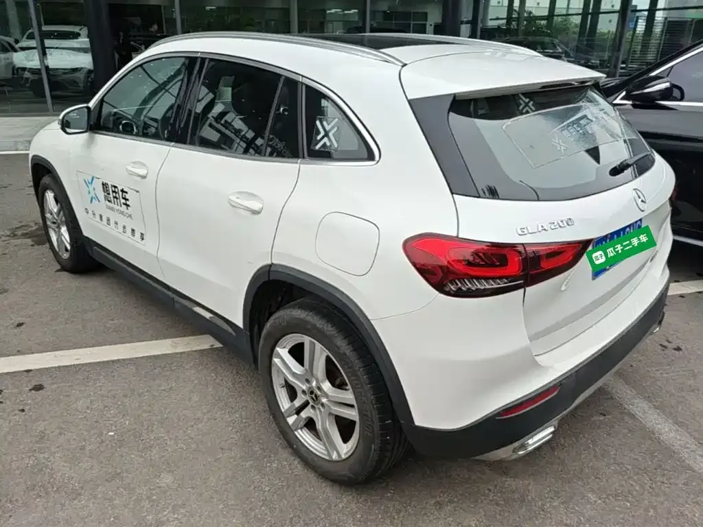 Mercedes-Benz GLA — фото 8