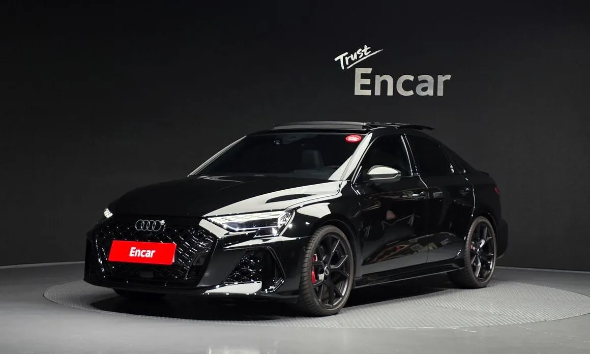 Audi RS3 — фото 1