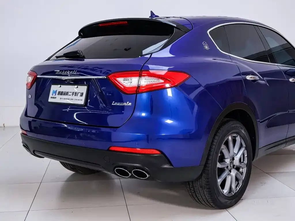 Maserati Levante — фото 4