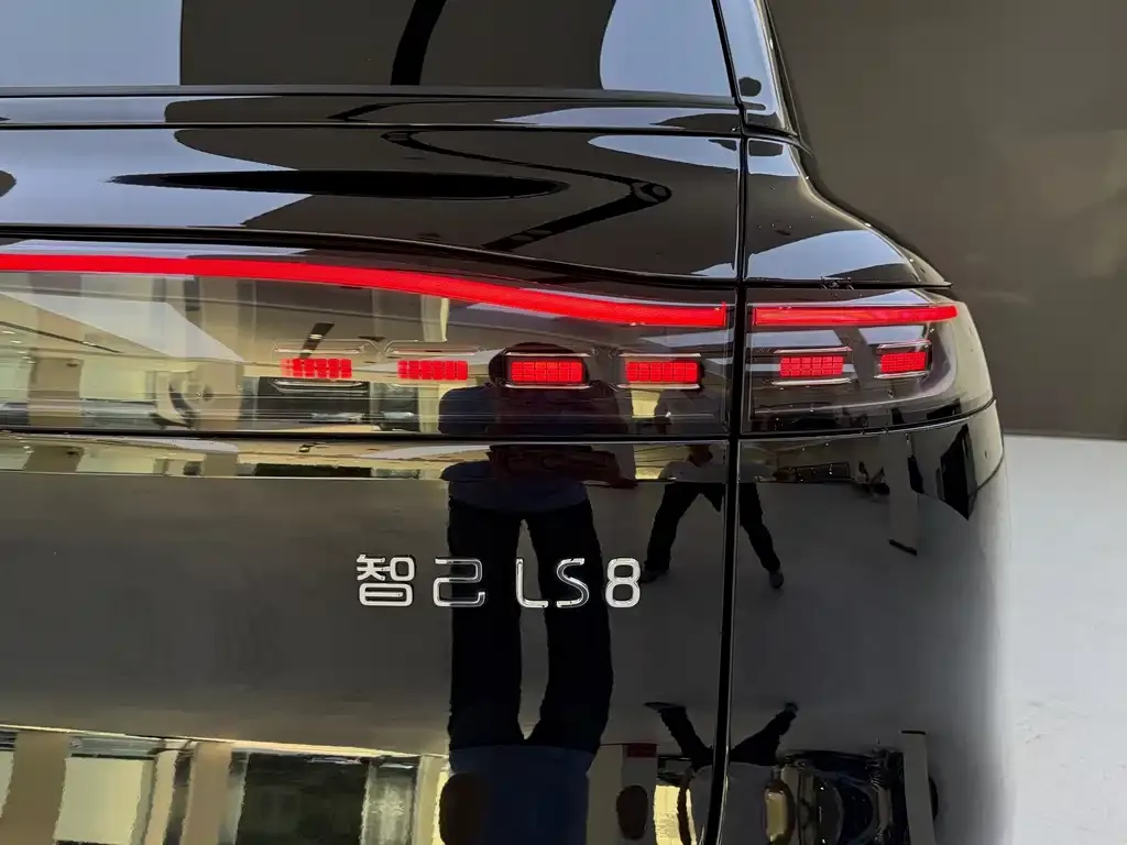 IM IM LS8 — фото 3