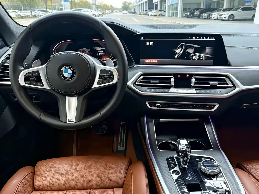 BMW X7 — фото 3