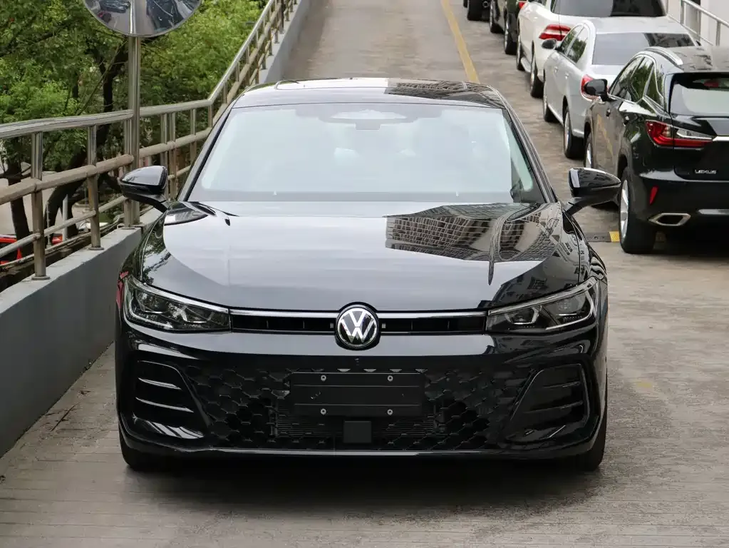 Volkswagen Passat — фото 4