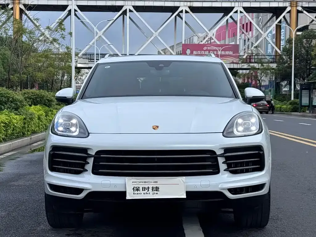 Porsche Cayenne — фото 10