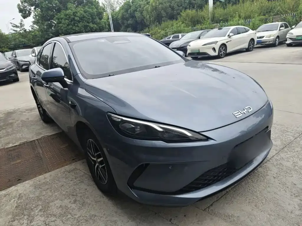 BYD Seal 05 DM-i — фото 8