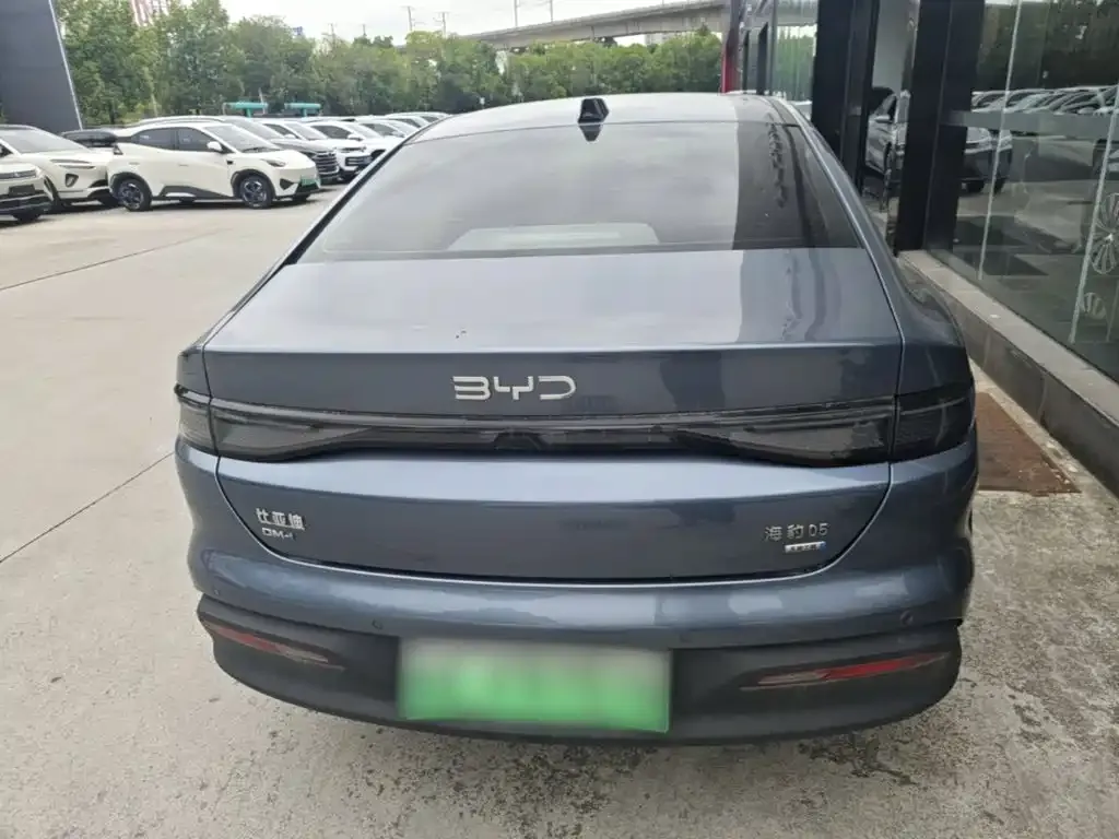 BYD Seal 05 DM-i — фото 6