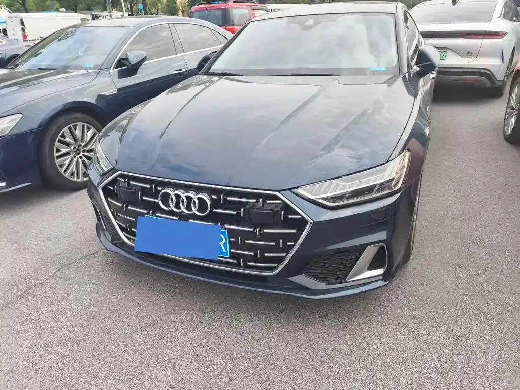 Audi A7L — фото 5