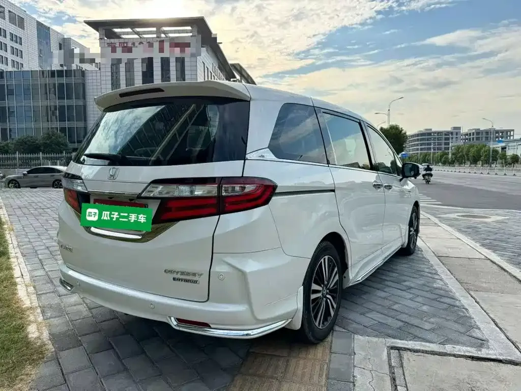 Honda Odyssey — фото 10