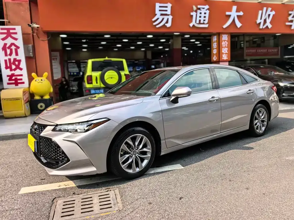 Toyota Avalon — фото 10