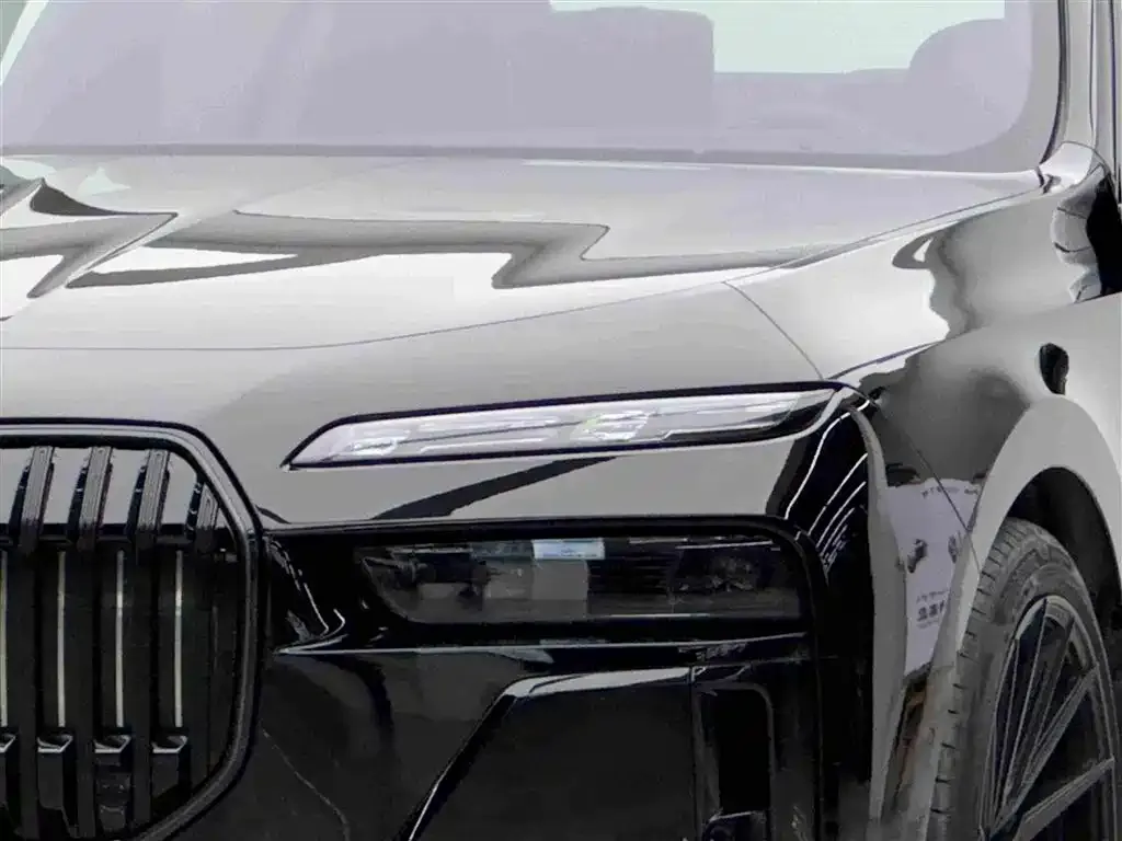BMW i7 — фото 3