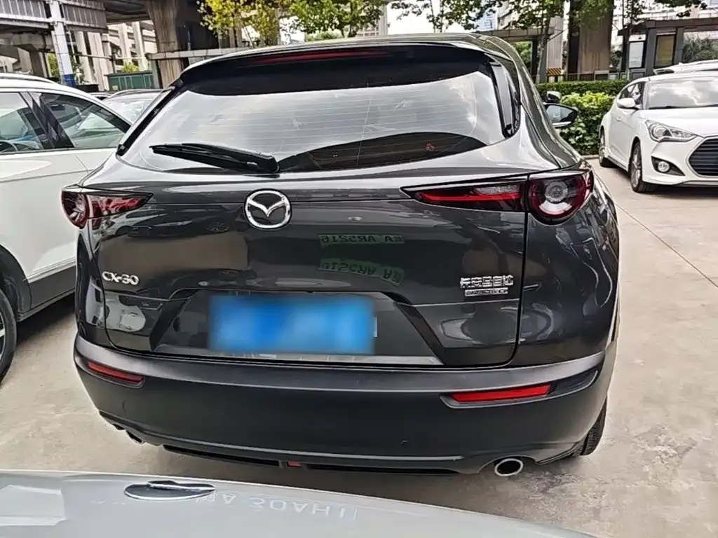Mazda CX-30 — фото 8
