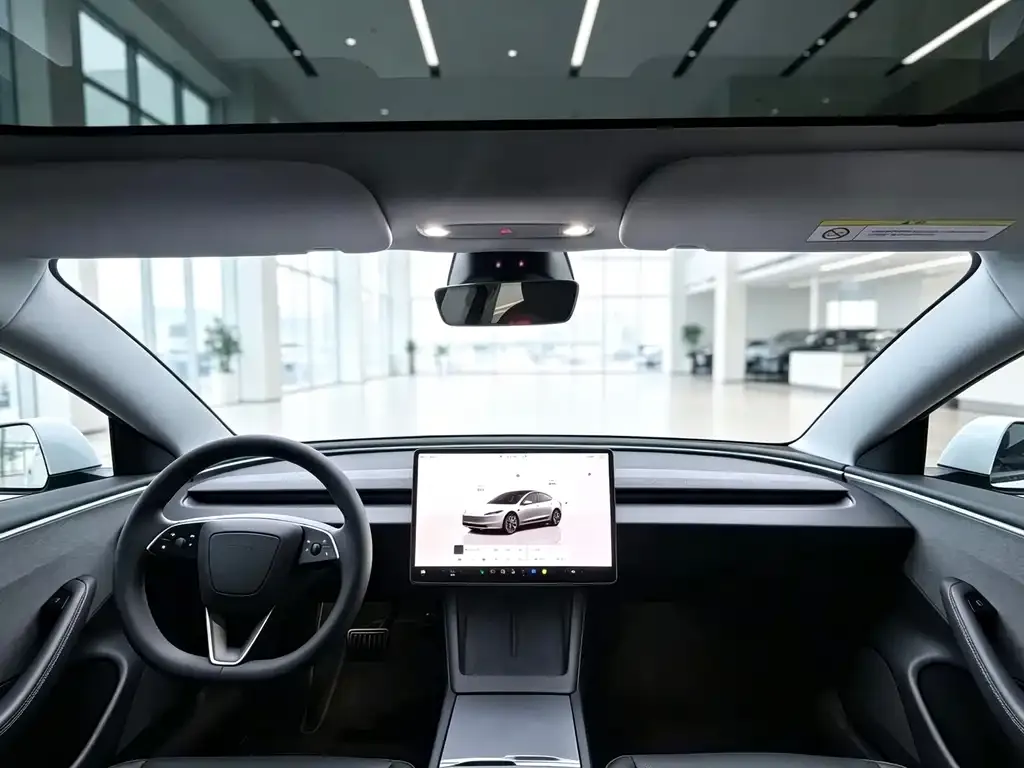 Tesla Model 3 — фото 9