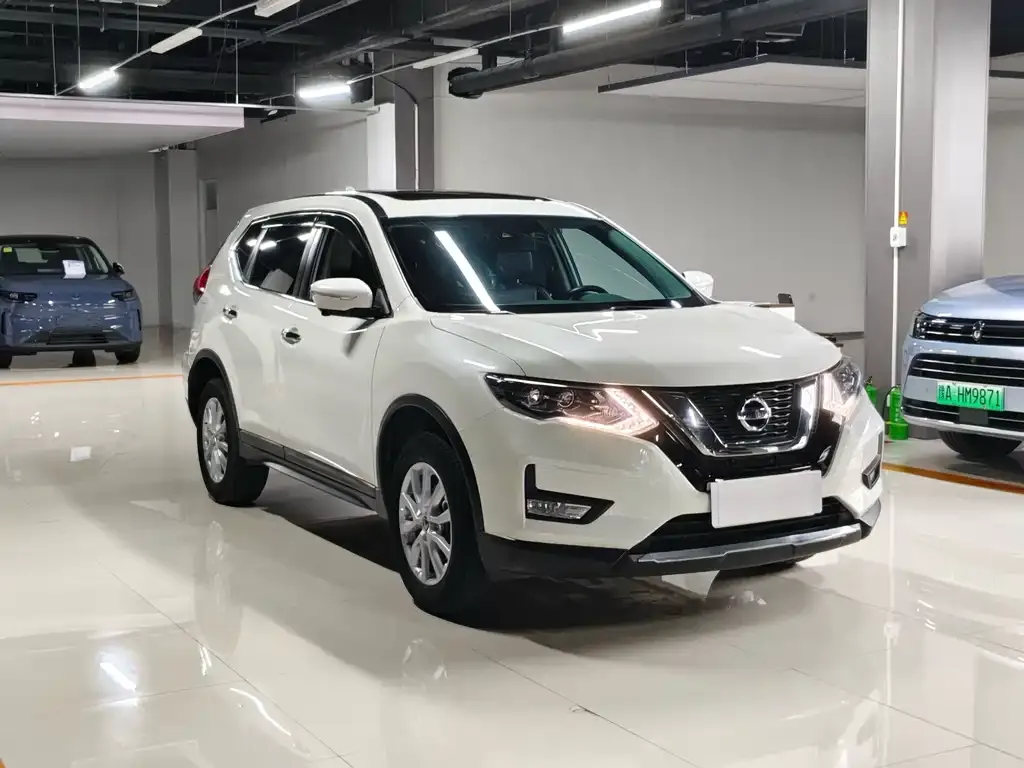 Nissan X-Trail — фото 4
