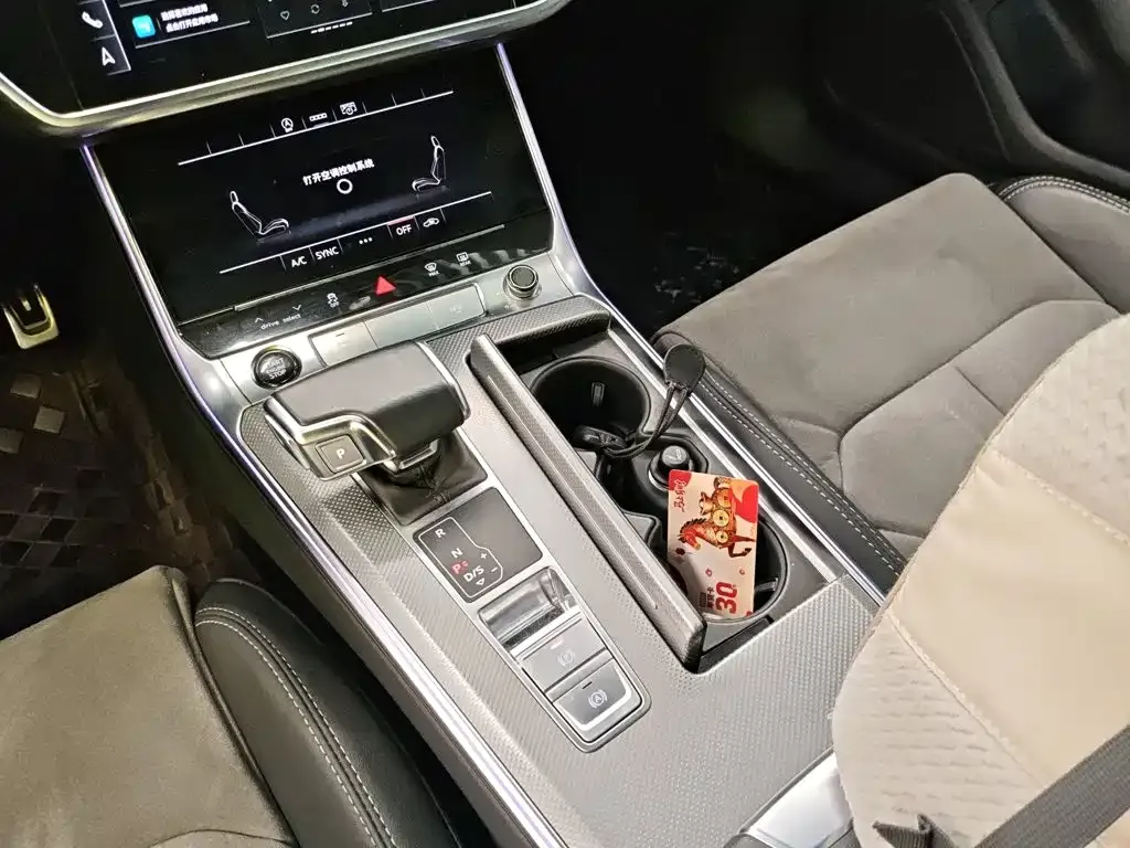 Audi A6L — фото 6