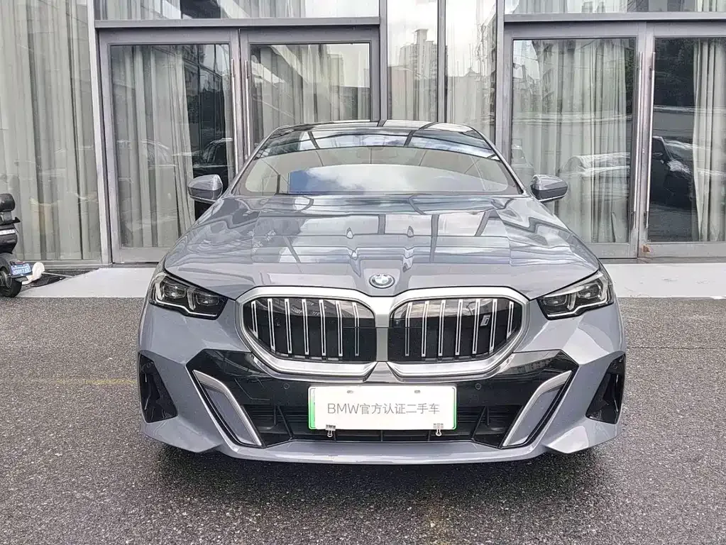 BMW i5 — фото 7