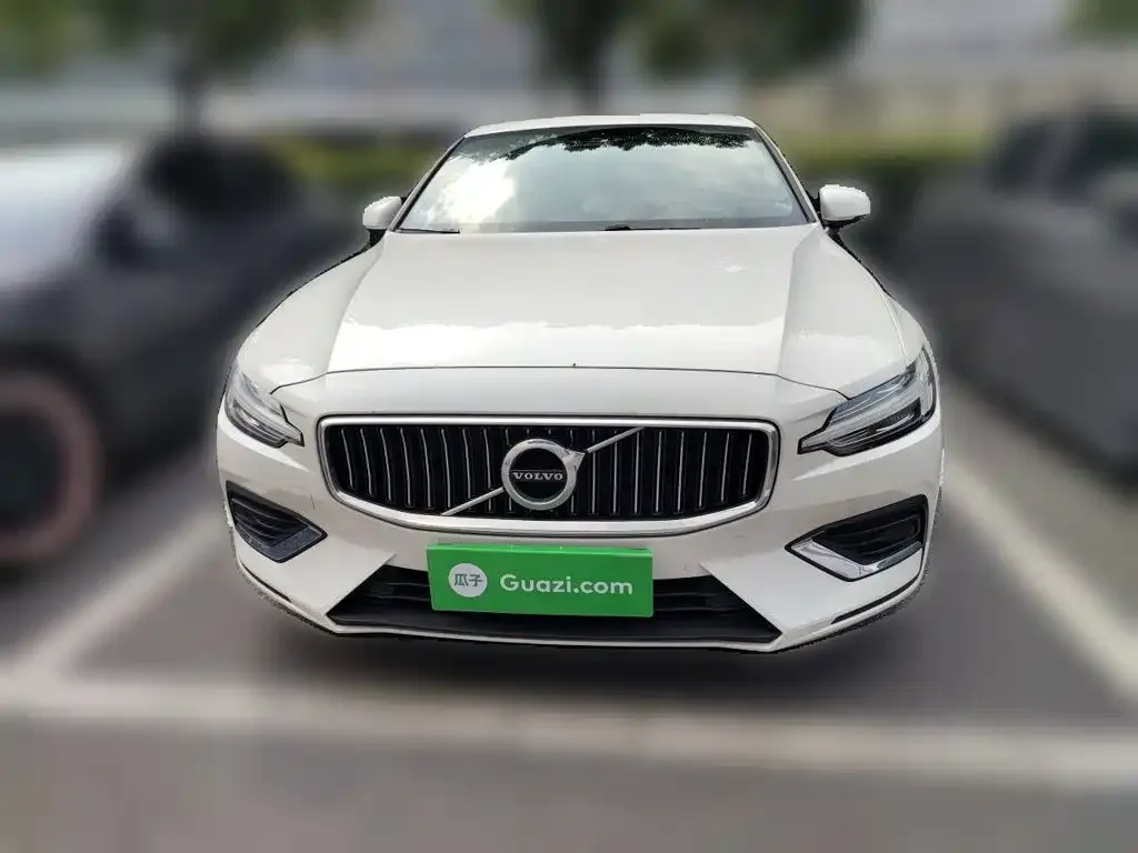 Volvo S60 — фото 4