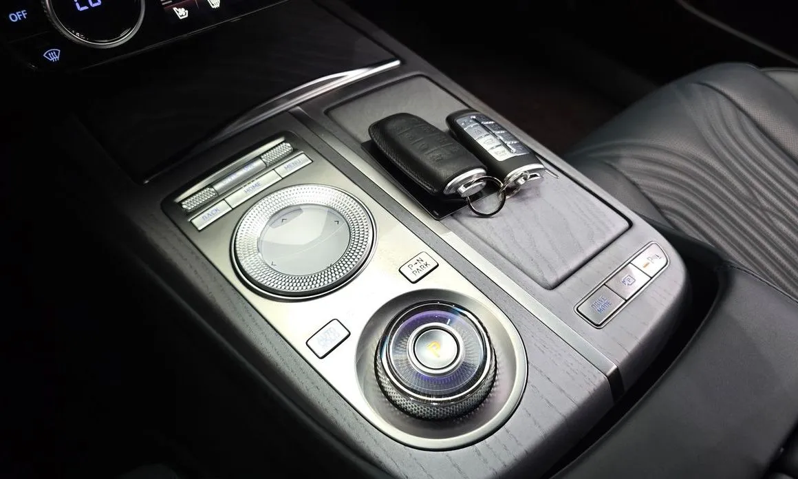 Genesis G80 — фото 10