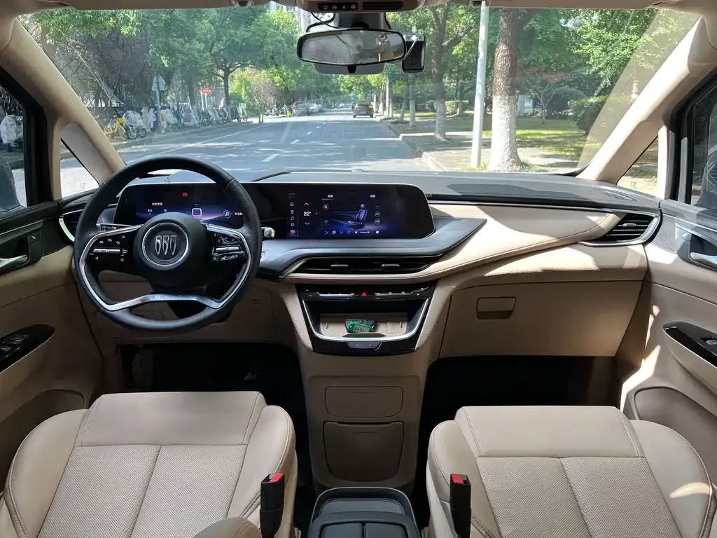 Buick GL8 Hybrid — фото 3