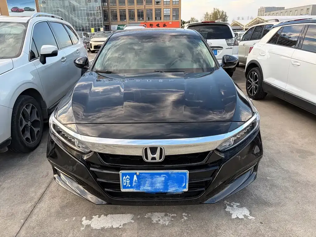 Honda Accord — фото 6