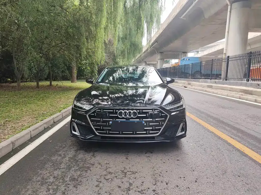Audi A7L — фото 5