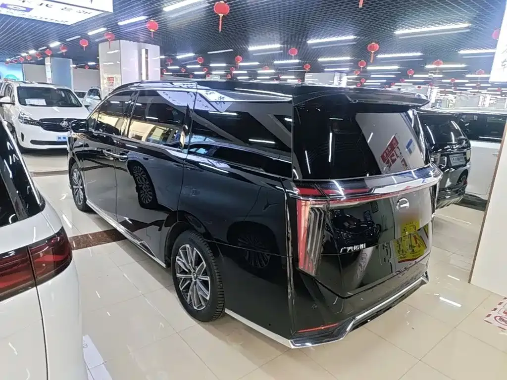 GAC Motor Trumpchi M8 — фото 10